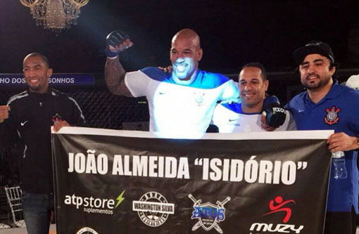 MMA: Brumadense João Isidoro vence adversário por Nocaute Técnico no Noxii Combate