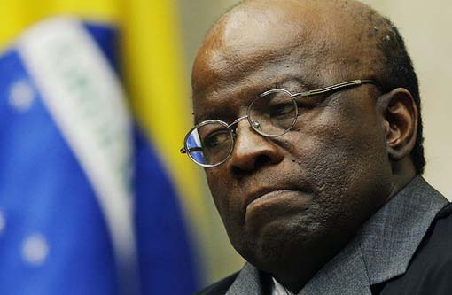 Joaquim Barbosa anuncia aposentadoria do STF, diz Renan Calheiros