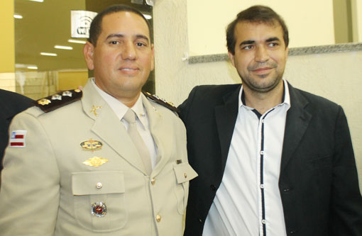 Presidente do legislativo Alessandro Lôbo participa de cerimônia de passagem de comando da 34ª CIPM