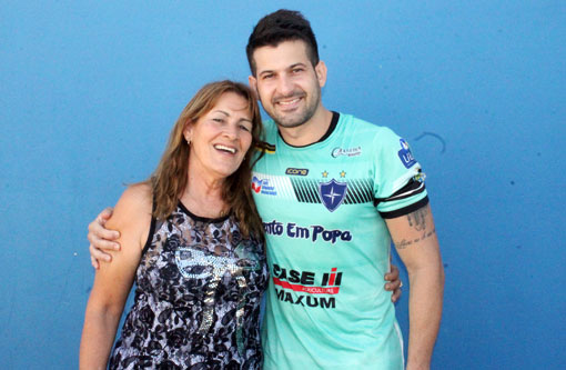 Jogador brumadense Jonathan integrante do LEM Vento em Popa Janjar Futsal fala sobre o jogo contra o Juventude e sua carreira