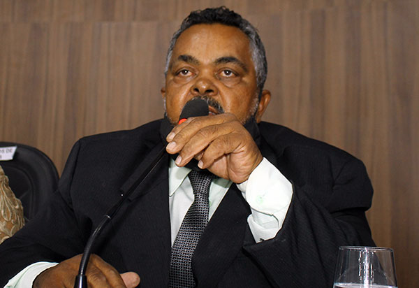 Brumado: José Carlos de Jonas volta a ser entubado