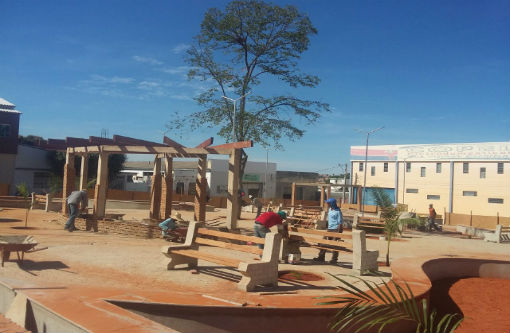 Brumado: obras de revitalização da Praça do Jurema seguem em ritmo acelerado