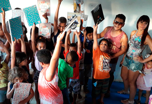 Brumado: Kezinha Produções agradece doadores de materiais escolares e todos que contribuíram com o evento 