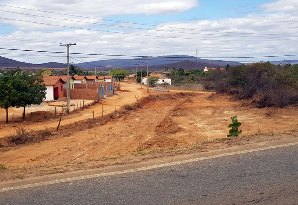 Brumado: obras de pavimentação são iniciadas na comunidade de Lagoa Funda