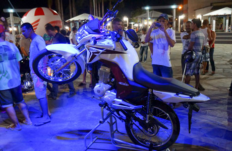 M & M Motos realizou evento para lançamento oficial de motocicletas 2014