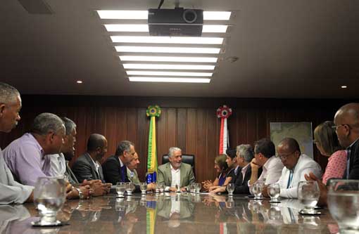 Bahia: Governador sanciona lei 'Anticalote'