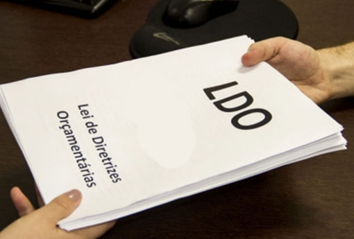 Brumado: Prefeito envia ao legislativo Projeto de lei de diretrizes orçamentárias para 2018