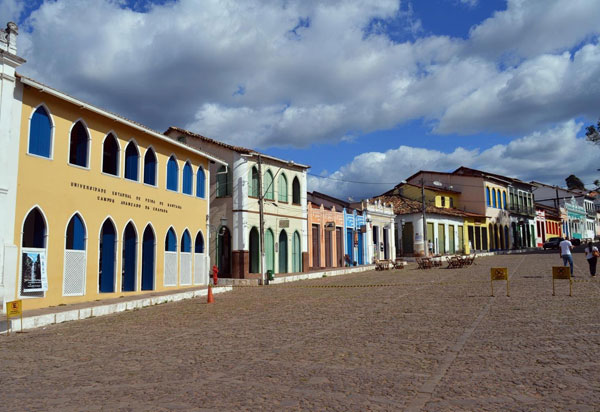 MP recomenda suspensão de licença concedida para instalação de base de telefonia celular em Lençóis