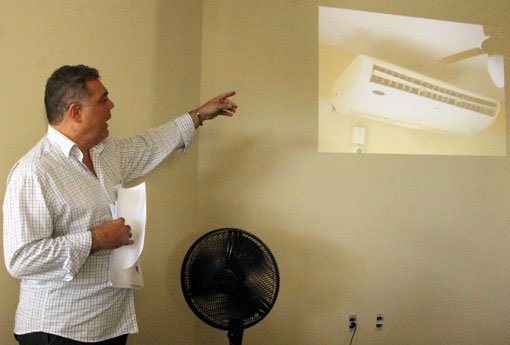 Em reunião com a imprensa, Léo Vasconcelos fala sobre a estrutura da Câmara de Vereadores, mudanças e problemas encontrados