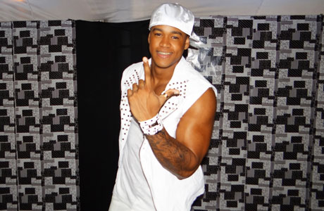 De malas prontas: Léo Santana seguirá carreira solo