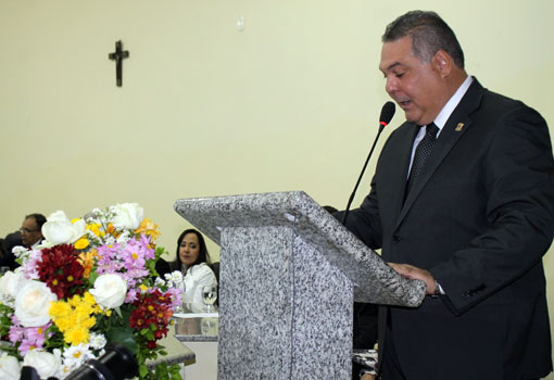 Desembargador Lourival Trindade recebeu na Câmara de Vereadores o Título de Cidadão Brumadense