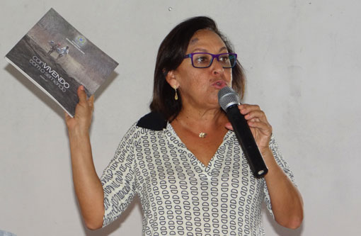 Eduardo Vasconcelos e Márcio Moreira recepcionam Lídice da Mata em Brumado