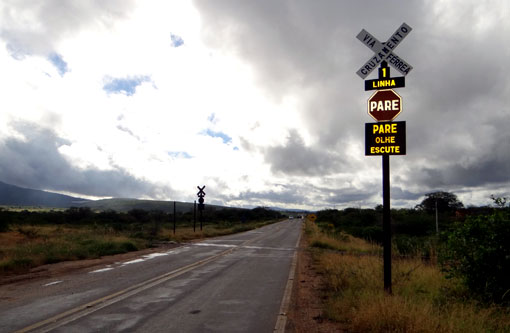 Brumado: Moto de empresa distribuidora de bebidas é tomada de assalto na BR-030