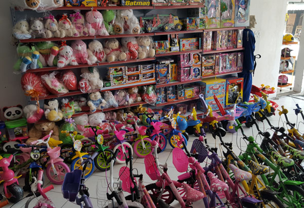 Dia das Crianças deve movimentar o comércio de Brumado nas lojas de brinquedos e roupas