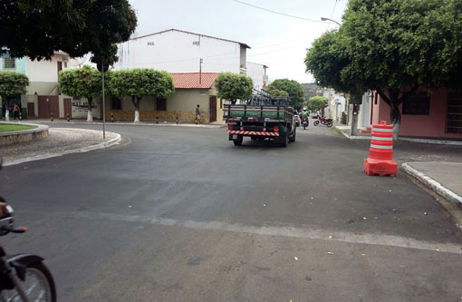 Brumado: SMTT garante que sinalização de lombofaixas será concluída até a próxima semana