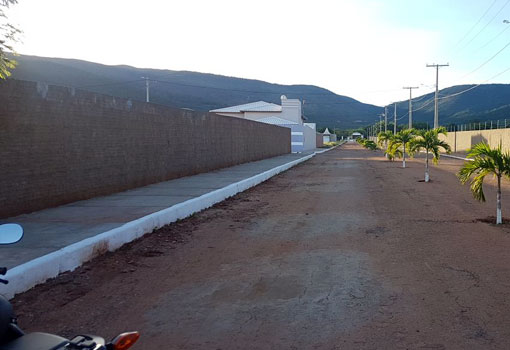 Oportunidade: Lotes estão à venda em condomínio fechado no Bairro Santa Tereza, em Brumado