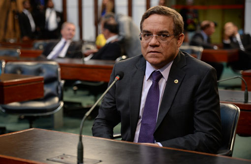 Deputado Luciano Ribeiro toma posse na Assembleia Legislativa e assume liderança do Bloco Parlamentar DEM-PV