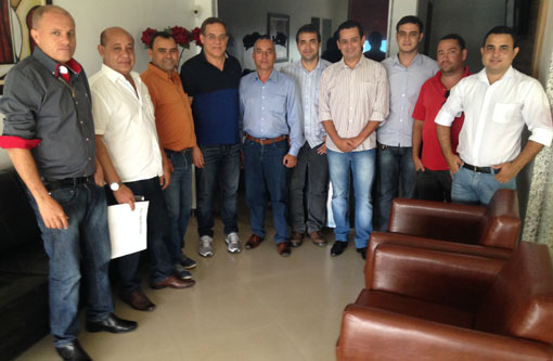 Eleições 2014: Vereadores brumadenses declaram apoio à candidatura de Luciano Ribeiro