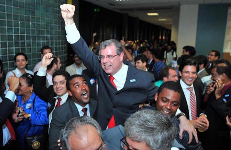 LUIZ VIANA QUEIROZ É O NOVO PRESIDENTE DA OAB-BA