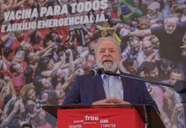 Após decisão de Fachin, Lula se manifesta dizendo que foi 'vítima da maior mentira jurídica em 500 anos de História'