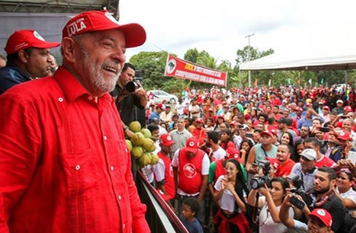 Lula diz que não descarta a possibilidade de disputar novamente uma eleição presidencial 