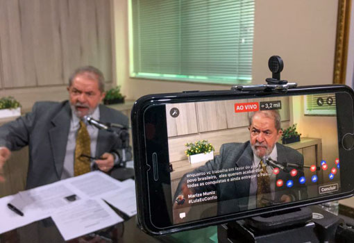 Durante entrevista, Lula defende que Temer peça antecipação de eleições presidenciais