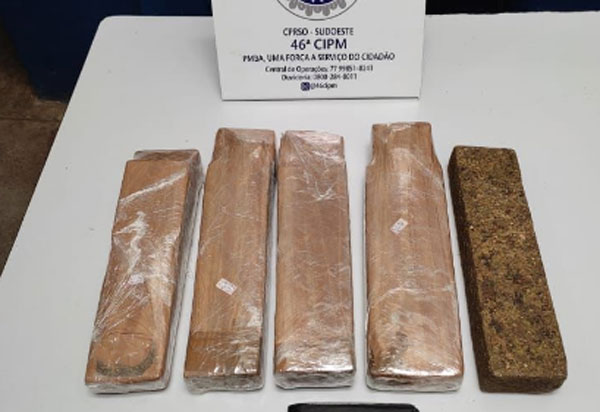 Livramento: Homem é detido acusado de tráfico de drogas