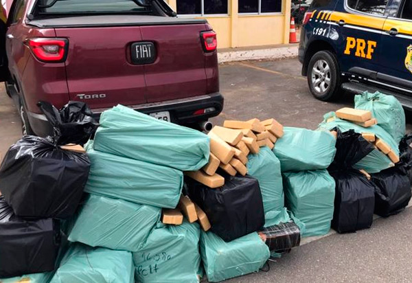 Conquista: homem é preso com mais de meia tonelada de maconha dentro de caminhonete  