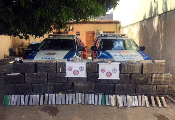 Sudoeste da Bahia: PM apreende carregamento de maconha avaliado em R$ 5 milhões