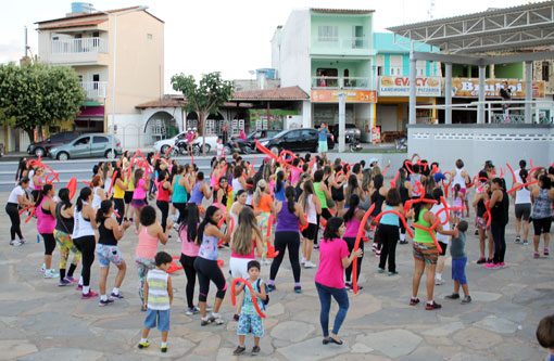 Centro Educacional Monteiro Lobato promoveu tarde de atividades em homenagem as Mães