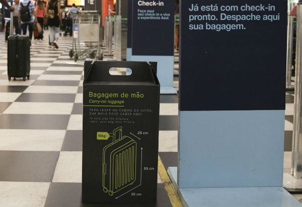 Aeroportos de Salvador começam hoje (23) a fiscalizar bagagens; malas fora do padrão devem ser despachadas obrigatoriamente