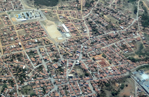 Brumado: Bandidos assaltam jovem e ainda disparam tiro de arma de fogo