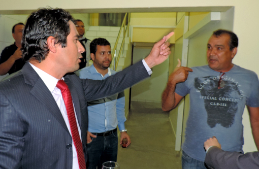 Brumado: Suspeita de suspensão de transmissão da sessão e confusão na Câmara de Vereadores