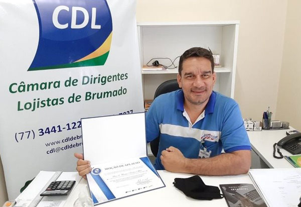 Brumado: Presidente da CDL recebeu uma moção de aplauso da CNDL