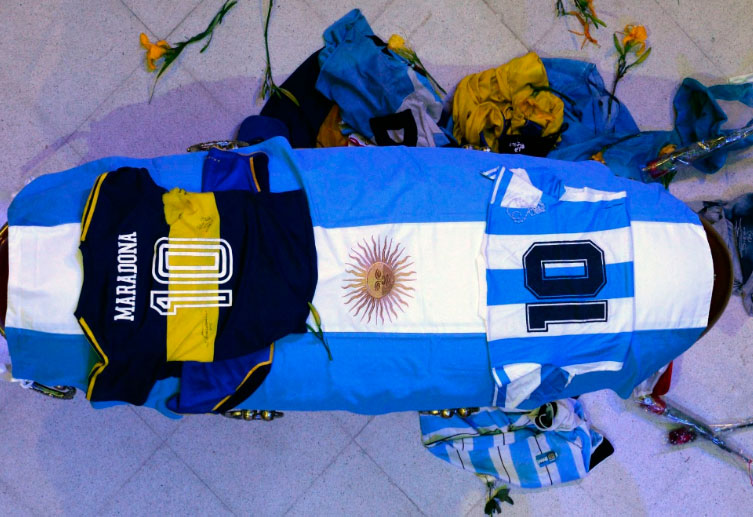 Corpo de Maradona é velado no palácio presidencial da Argentina