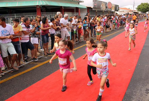 Foi realizada em Brumado a 13ª Maratoninha e Paramaratoninha