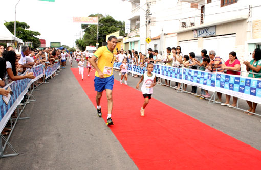 Brumado: Projeto Criança Feliz realizou a Maratoninha de Natal
