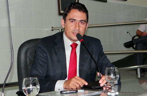 Brumado: Vereador Márcio Moreira sugere nova discussão sobre a criação da SAESB