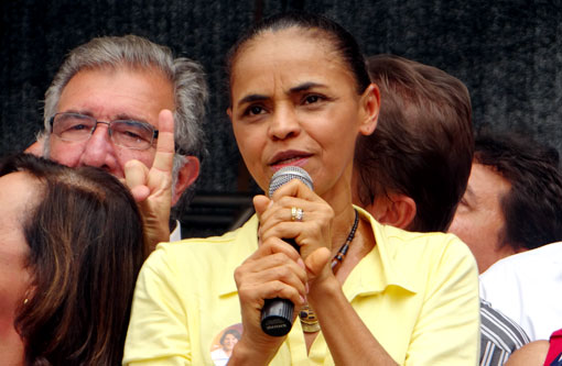 Marina decide apoiar Aécio em troca de compromisso real por fim da reeleição