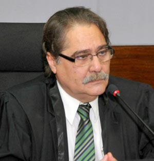 CNJ afasta e abre processo contra presidente do TJ-BA
