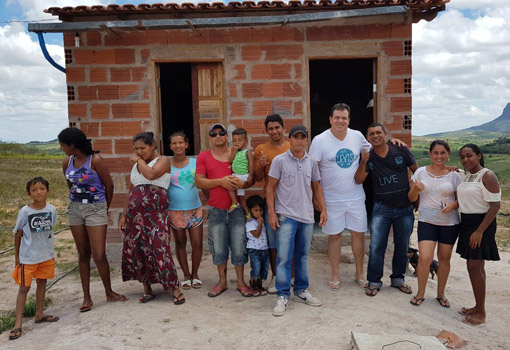 Deputado Marquinho Viana constata problemas de abastecimento de água em Barra da Estiva