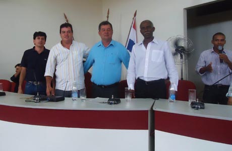 RIO DO ANTÔNIO: MARQUINHO VIANA É RECEBIDO NA CÂMARA