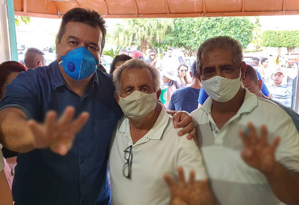 Deputado Marquinho Viana participa de ato político em Jussiape