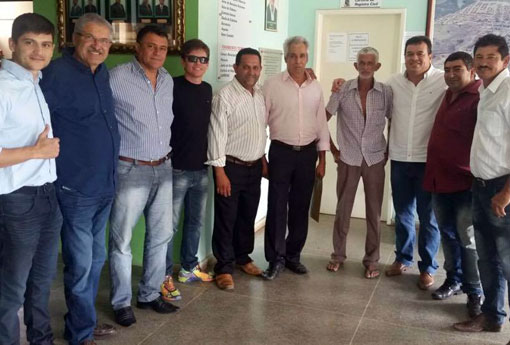 Caraíbas: Deputado Marquinho visita prefeito eleito Jones Dias