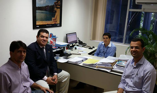 Deputado  Marquinho Viana leva prefeitos à audiência na Embasa