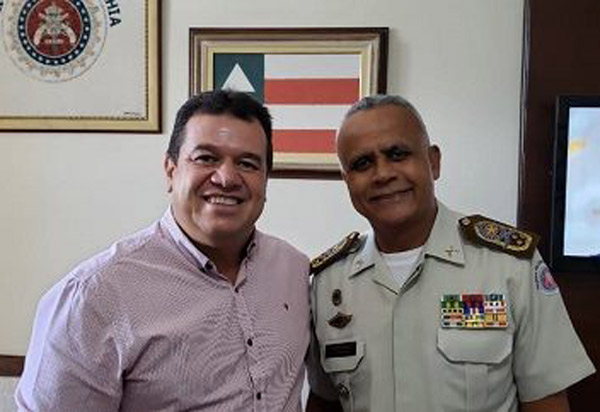 Deputado Marquinho Viana e o Comandante da PM garantem mais policiamento em Barra da Estiva e Ibicoara