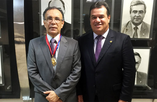 Através de indicação do deputado Marquinho Viana Presidente do TRE-BA é homenageado com a Comenda 2 de Julho