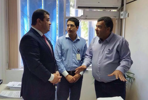 Deputado Marquinho Viana e prefeito de Livramento, participam de audiência na Embasa