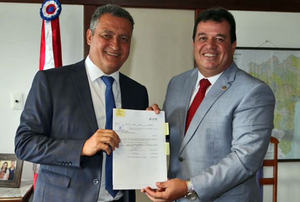 Projeto do Deputado Marquinho Viana que institui o Dia da Santa Irmã Dulce dos Pobres é sancionado pelo governador