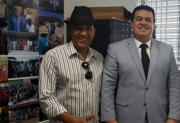 Vá de Lindolfo, vice-prefeito de Macaúbas se filia ao PSB